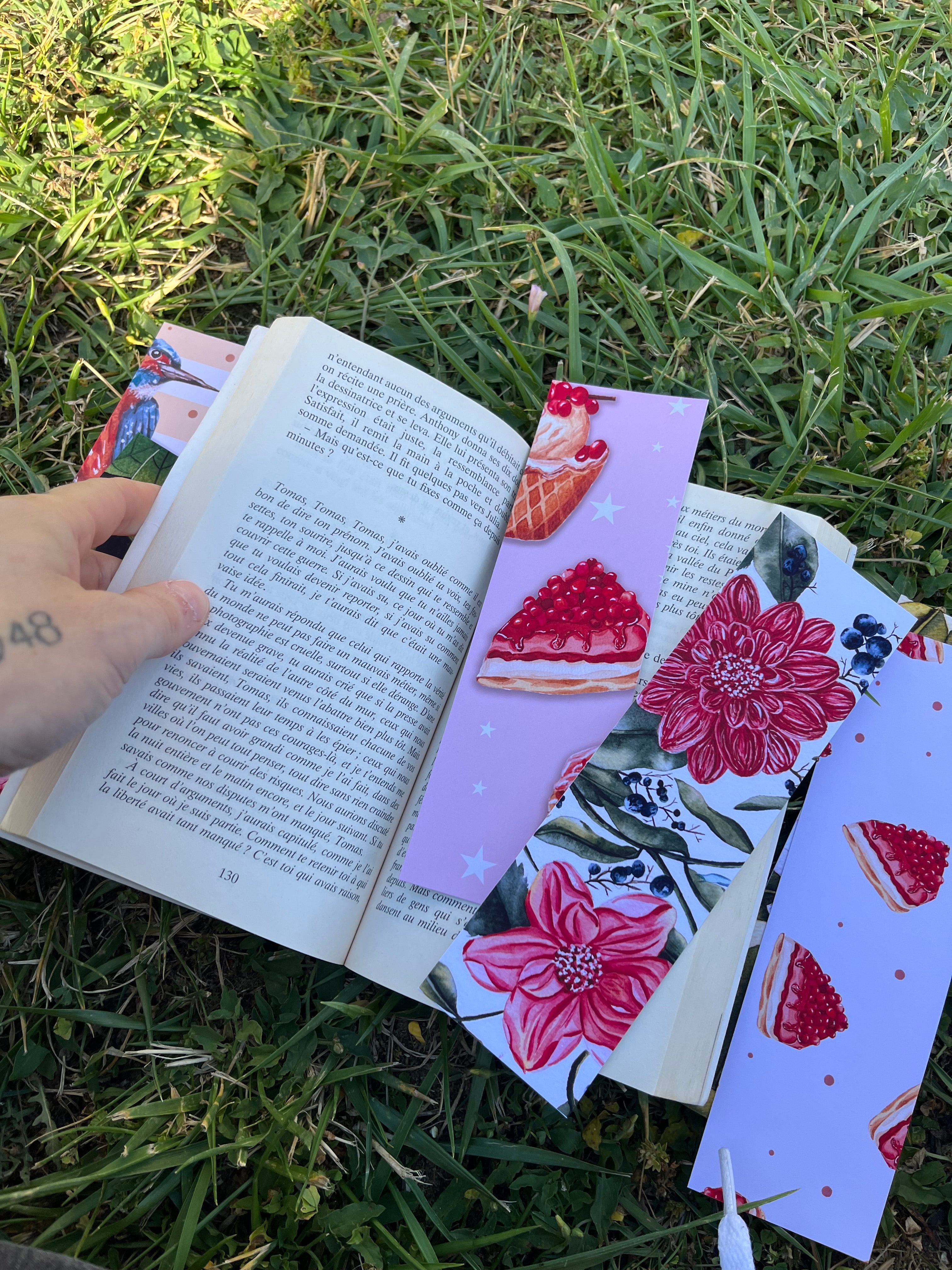 Marque pages imprimé Composition florale et myrtilles